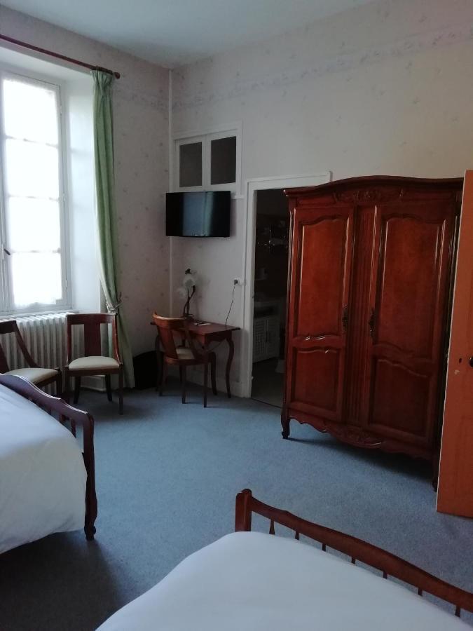Hotel Du Berry Aigurande ภายนอก รูปภาพ