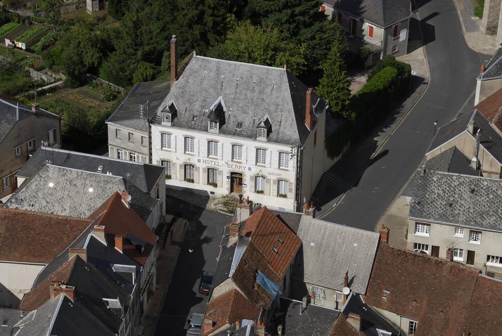 Hotel Du Berry Aigurande ภายนอก รูปภาพ