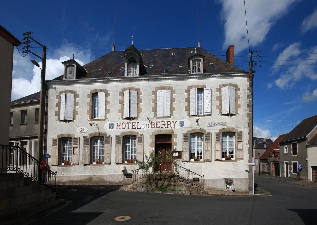 Hotel Du Berry Aigurande ภายนอก รูปภาพ